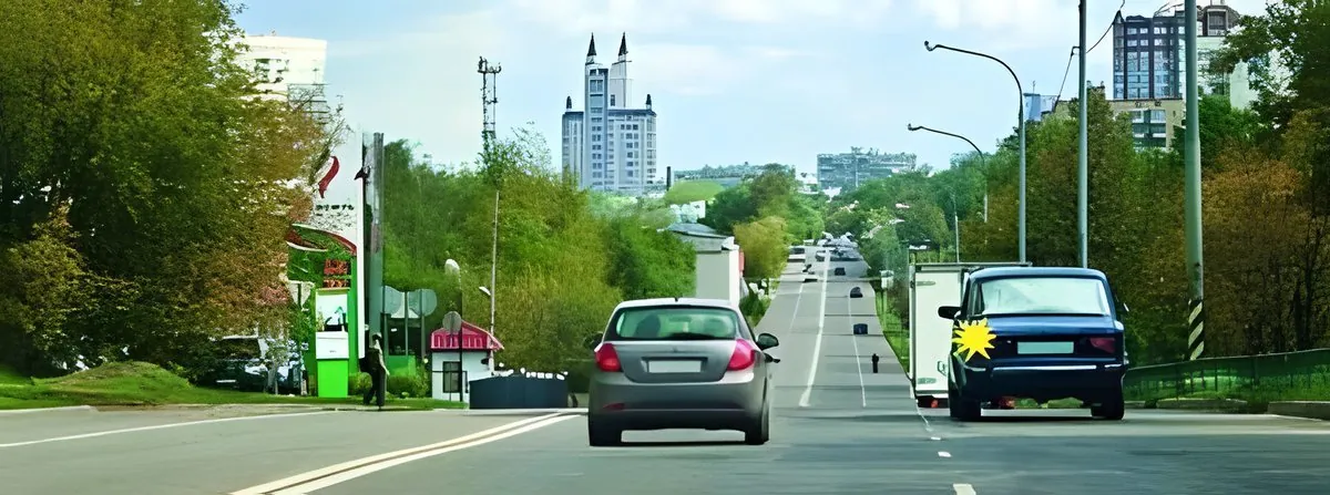Հարց № 1.90․ Երկրորդ գոտիով ուղիղ ընթացող վարորդը պարտավո՞ր է զիջել աջից վերադասավորվող վարորդին։